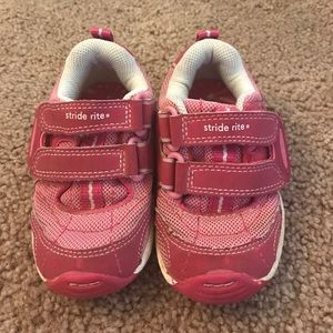 Stride rite toddler girl pink tennis shoes 6.5 6
